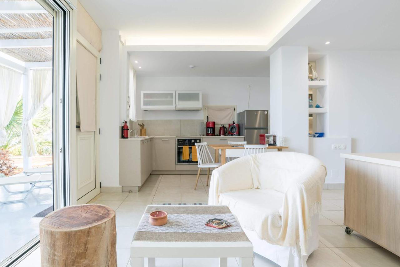 Junior Suite By The Beach Stalís Exterior photo