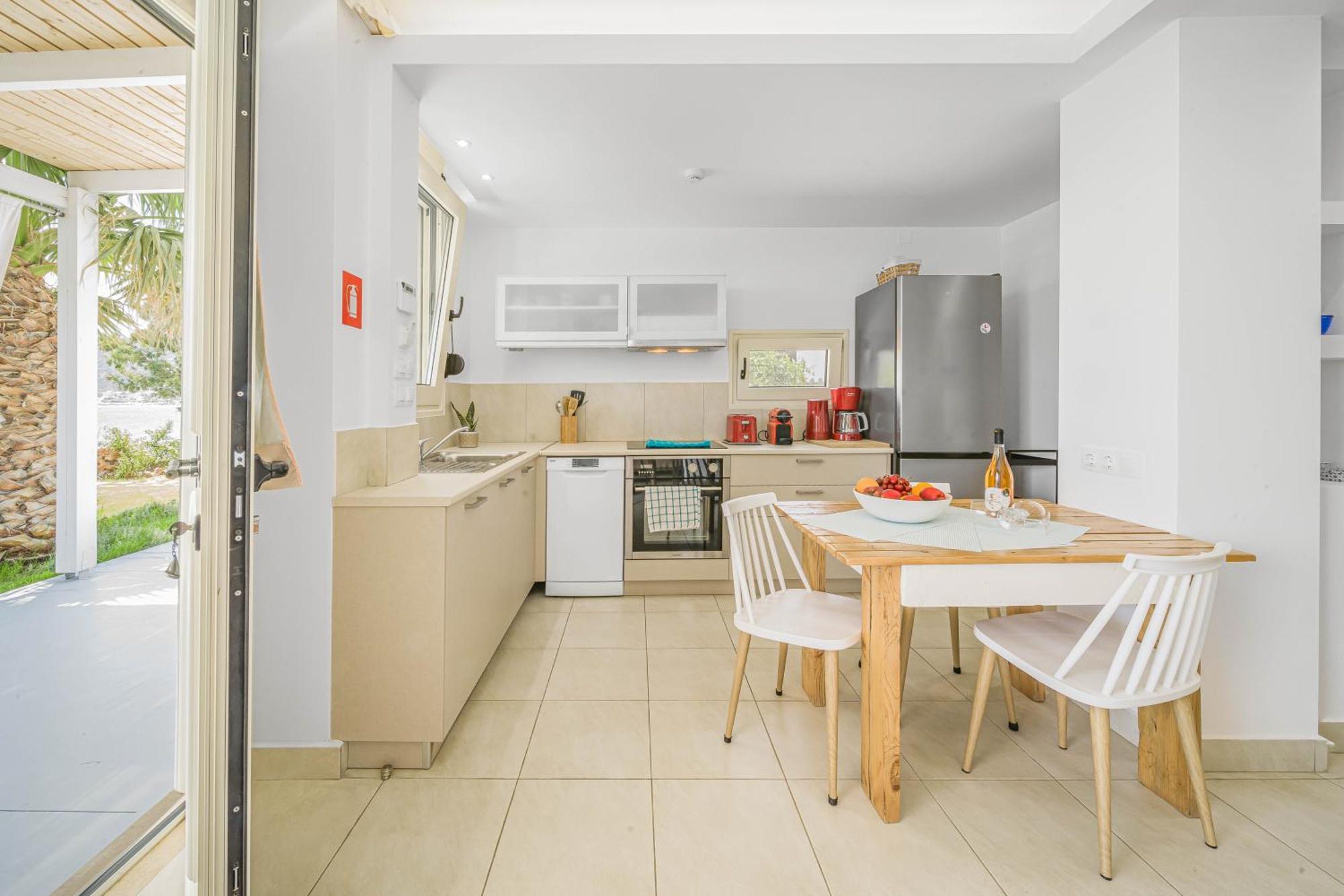 Junior Suite By The Beach Stalís Exterior photo