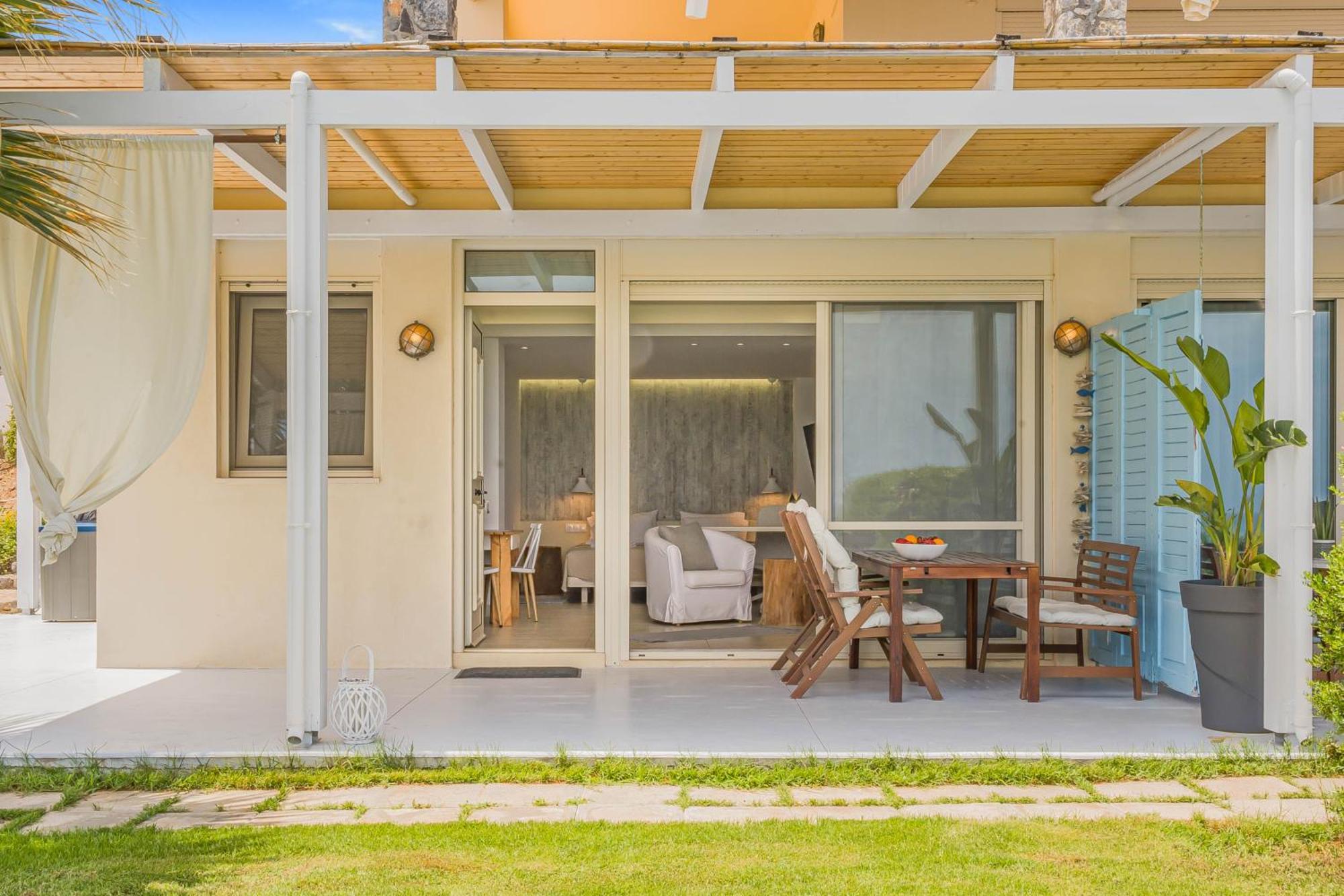 Junior Suite By The Beach Stalís Exterior photo